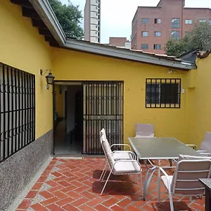 Hostel Yellow House, Medellín